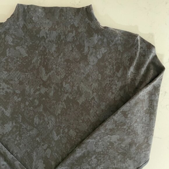 Lululemon All Aligned Mock Nk LS Crop Top Hideaway Camo Deep Coal Multi Grey 8 - Picture 6 of 8